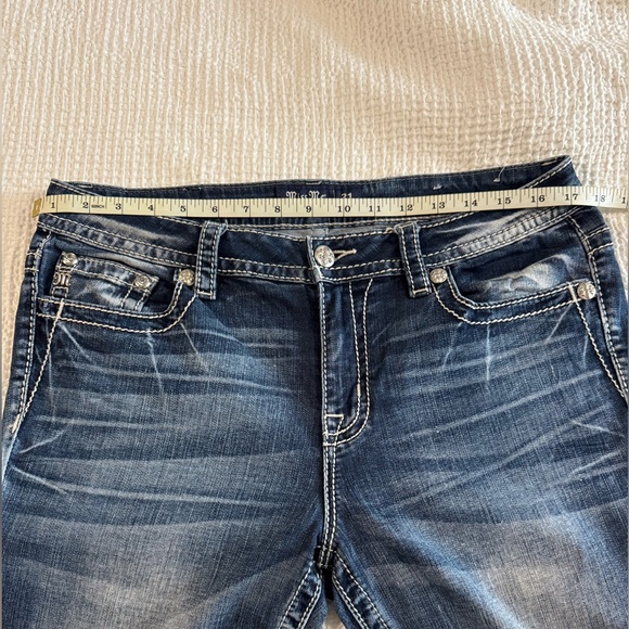 Miss Me mid-rise bootcut jeans, size 31x 31.5, medium wash - Picture 10 of 10